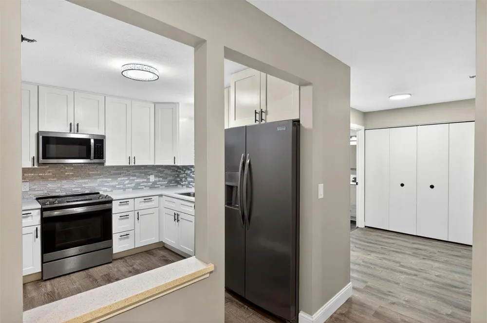 5643 Green Circle Drive #108 Minnetonka, MN 55343