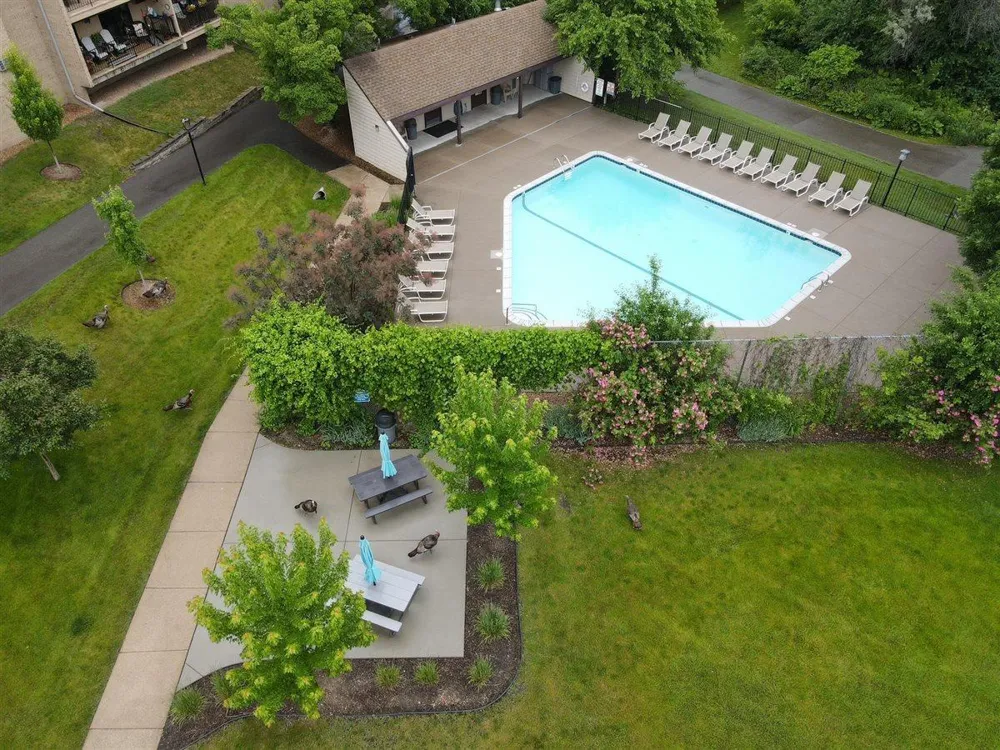 5643 Green Circle Drive #108 Minnetonka, MN 55343