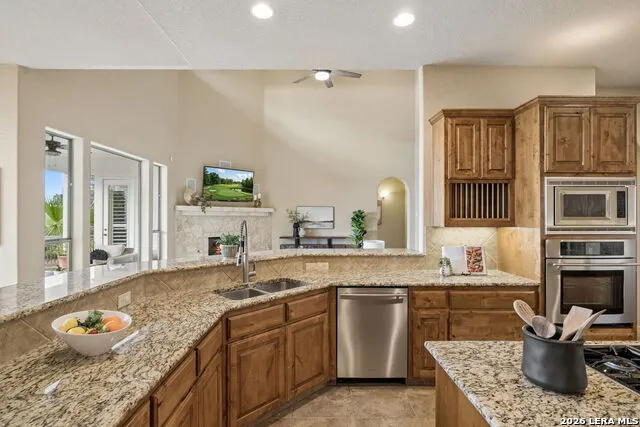 426 Pueblo Pintado Helotes, TX 78023