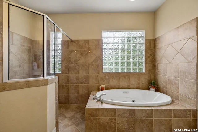426 Pueblo Pintado Helotes, TX 78023