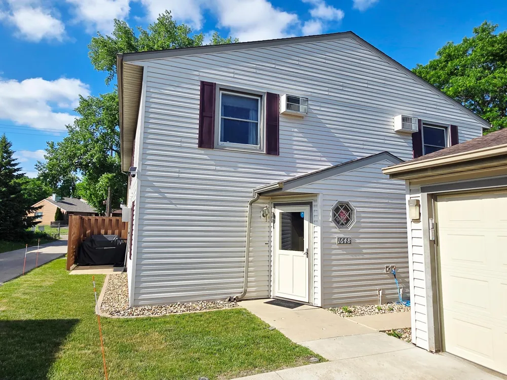 1648 8 1/2 STREET SE Rochester, MN 55904