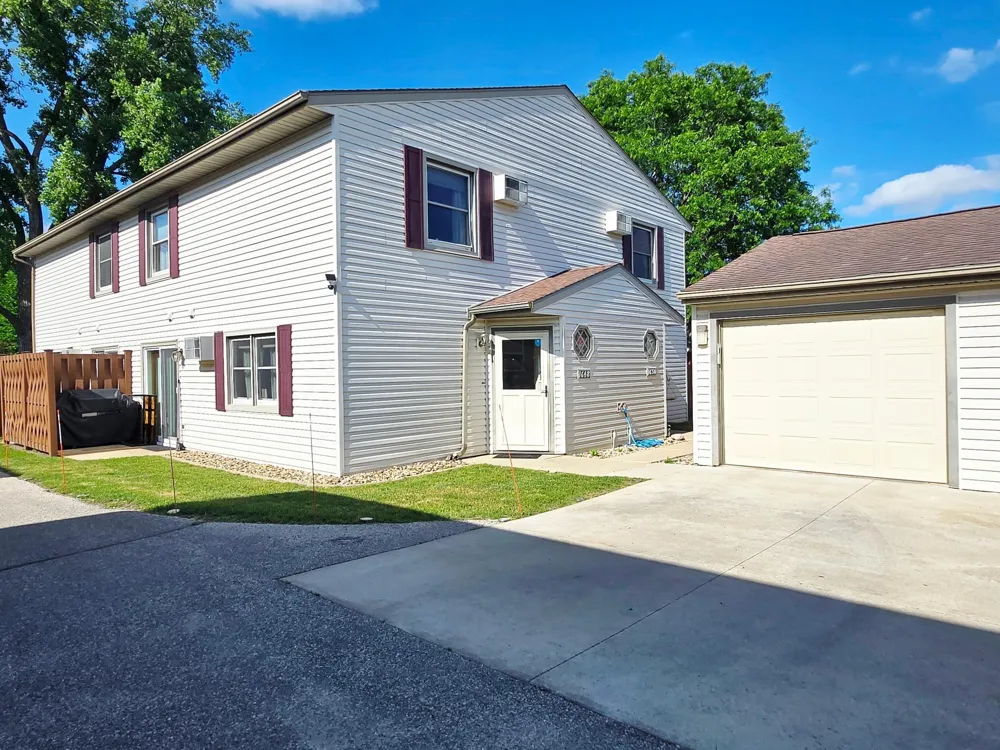 1648 8 1/2 STREET SE Rochester, MN 55904