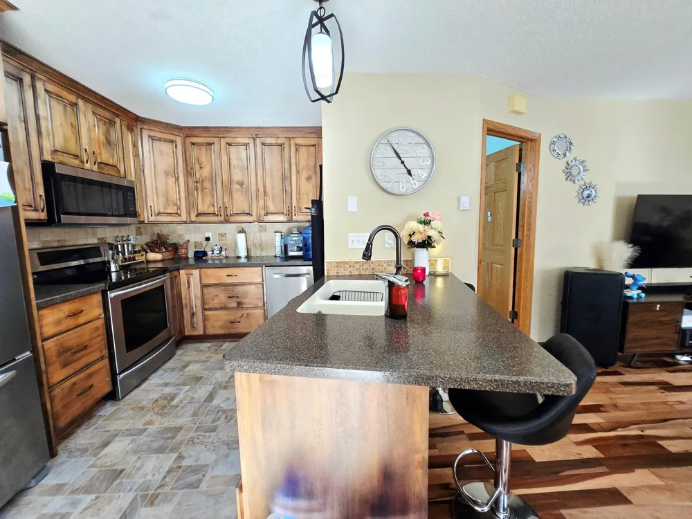 1648 8 1/2 STREET SE Rochester, MN 55904