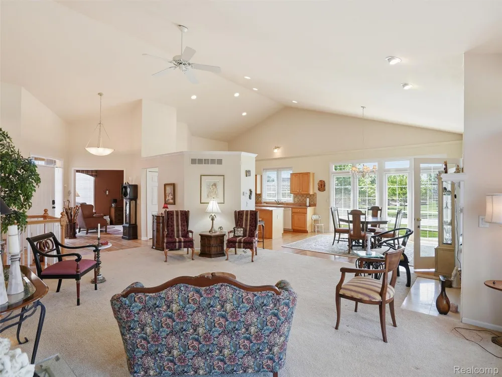 59759 Glacier Ridge Washington Township, MI 48094