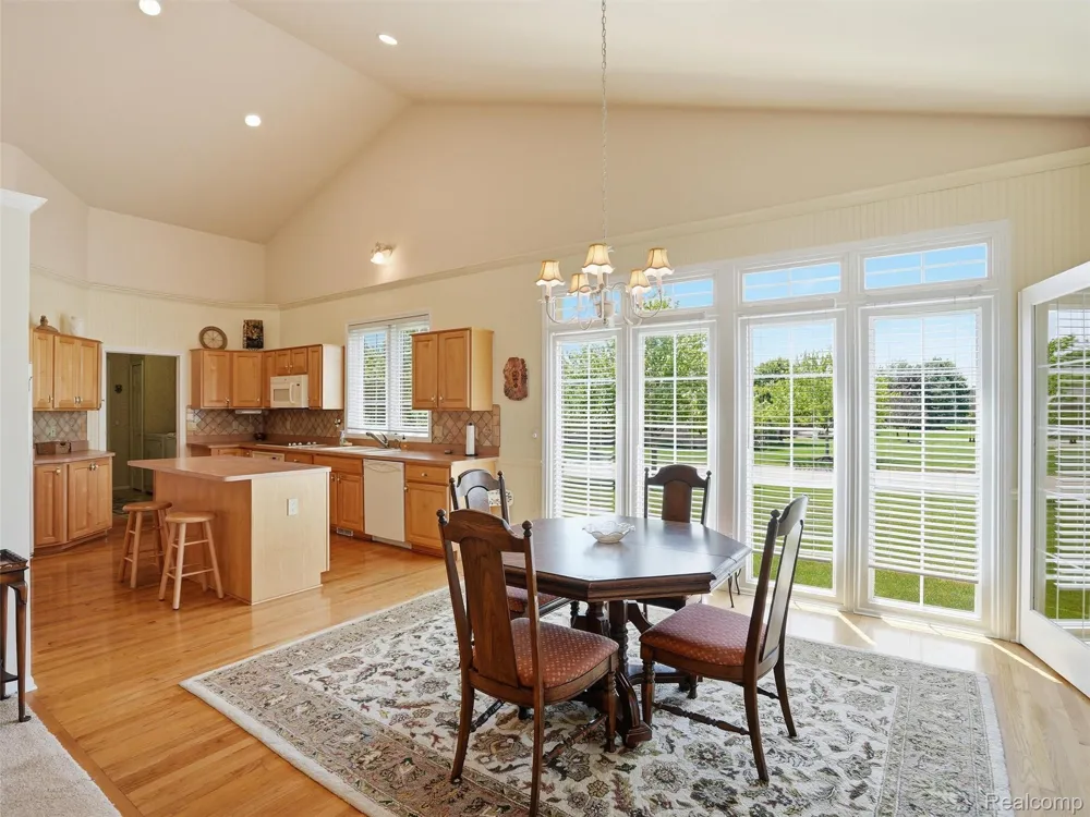59759 Glacier Ridge Washington Township, MI 48094