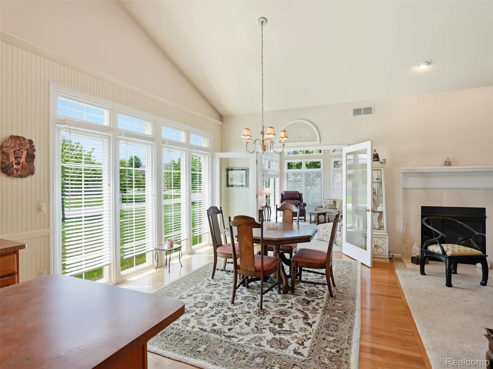 59759 Glacier Ridge Washington Township, MI 48094