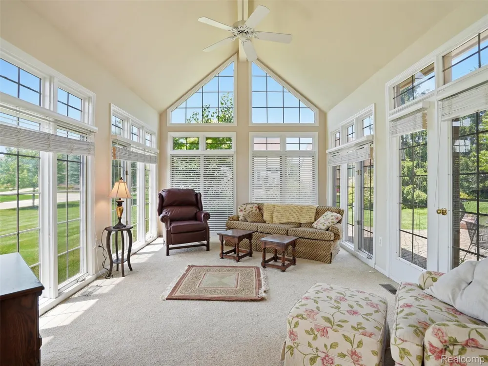 59759 Glacier Ridge Washington Township, MI 48094