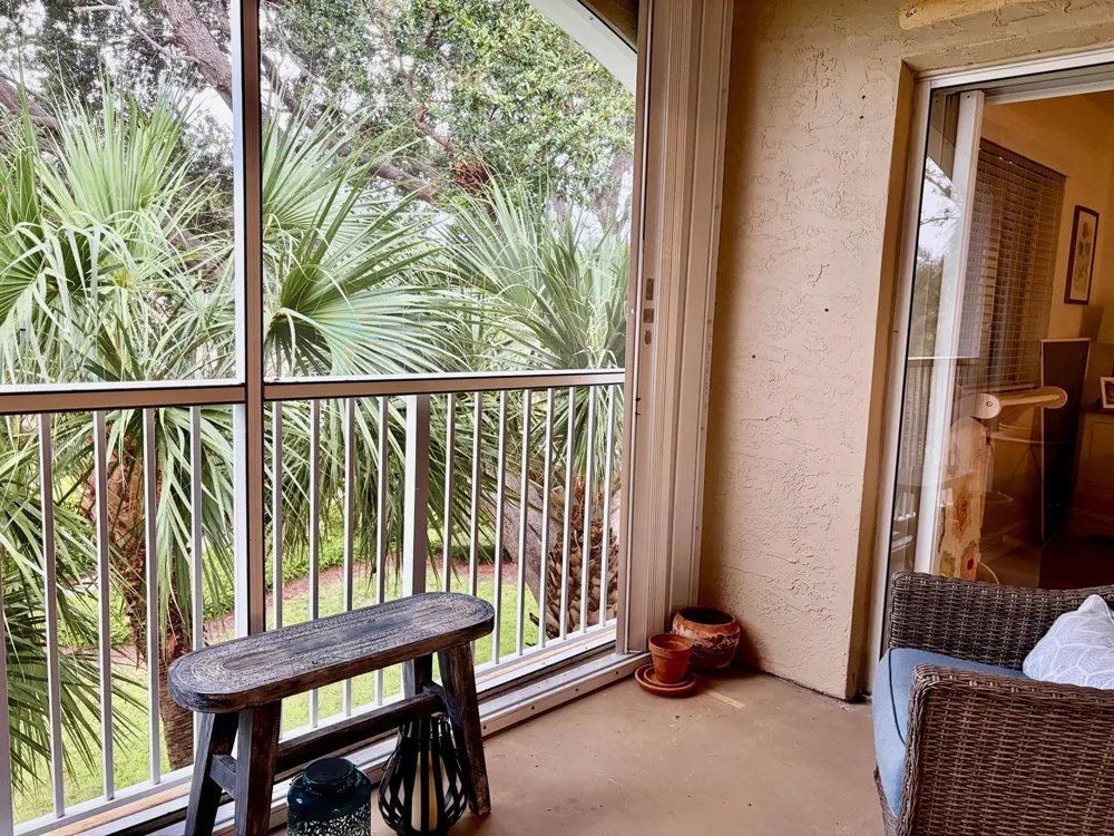 242 Village Boulevard #2304 Tequesta, FL 33469