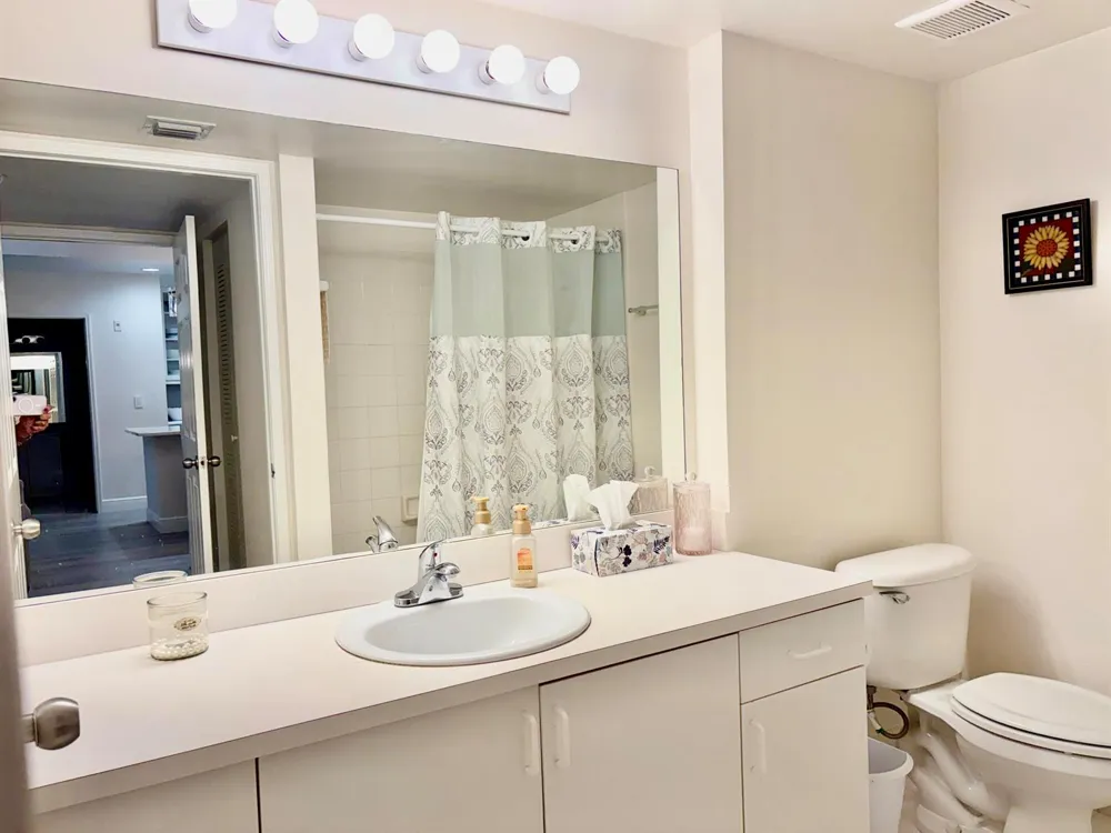 242 Village Boulevard #2304 Tequesta, FL 33469