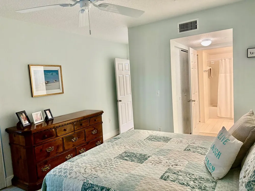 242 Village Boulevard #2304 Tequesta, FL 33469