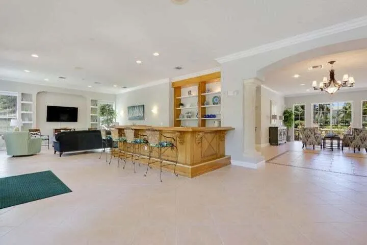 242 Village Boulevard #2304 Tequesta, FL 33469