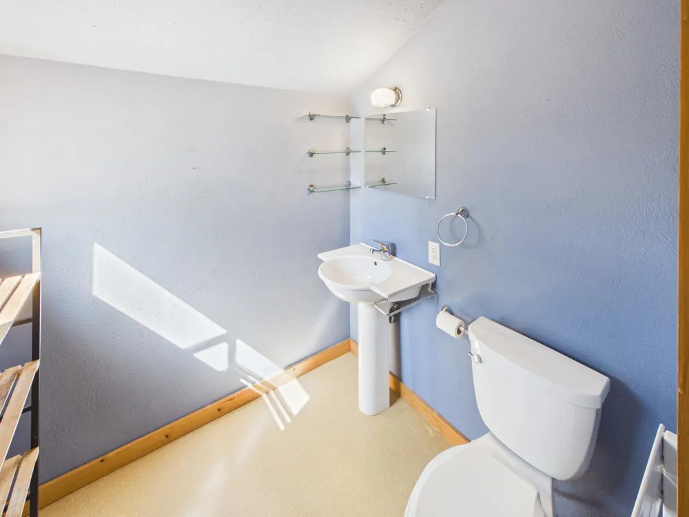 10953 E Pobuda Road Leelanau Township, MI 49682