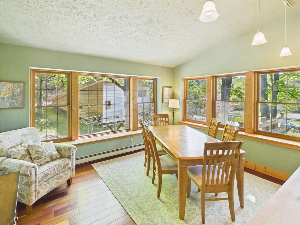 10953 E Pobuda Road Leelanau Township, MI 49682