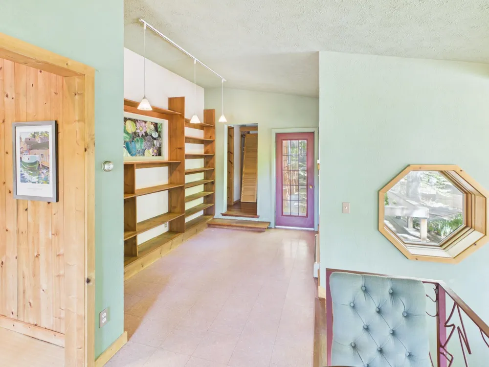 10953 E Pobuda Road Leelanau Township, MI 49682