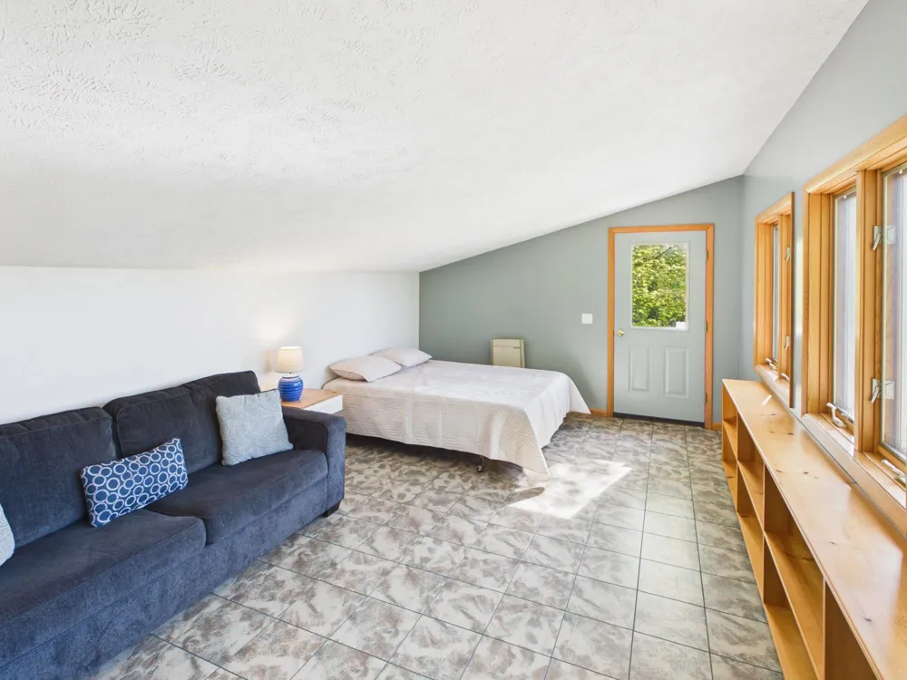 10953 E Pobuda Road Leelanau Township, MI 49682