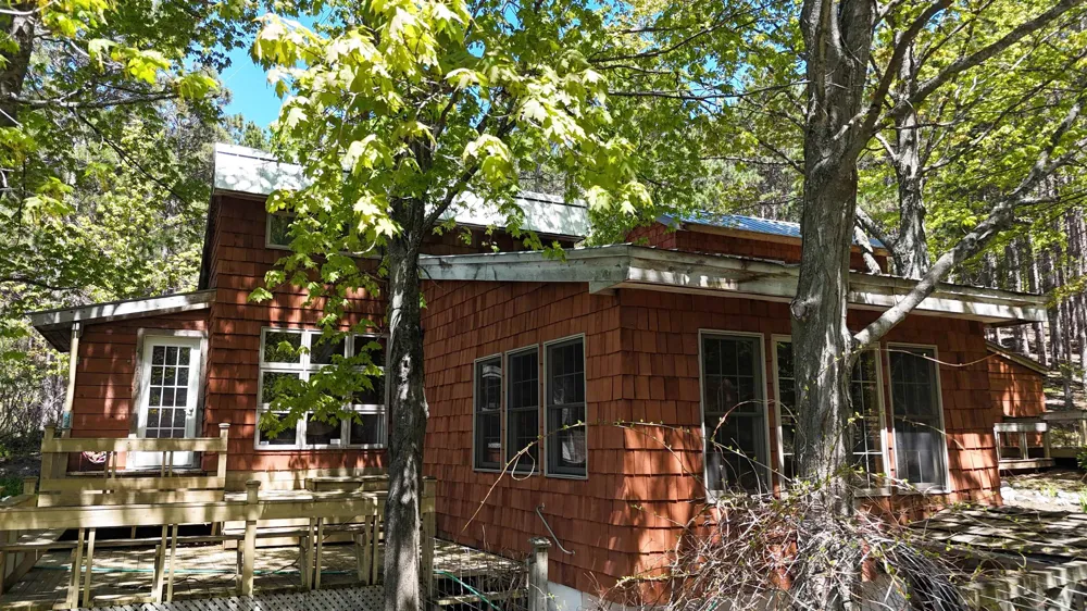 10953 E Pobuda Road Leelanau Township, MI 49682