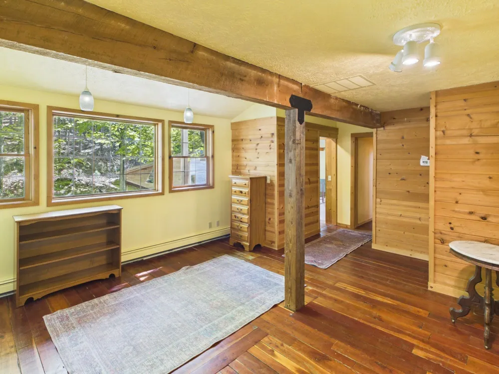 10953 E Pobuda Road Leelanau Township, MI 49682