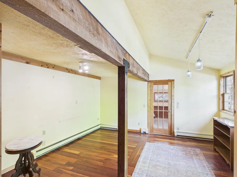 10953 E Pobuda Road Leelanau Township, MI 49682