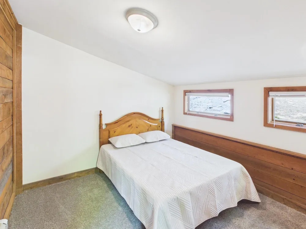 10953 E Pobuda Road Leelanau Township, MI 49682