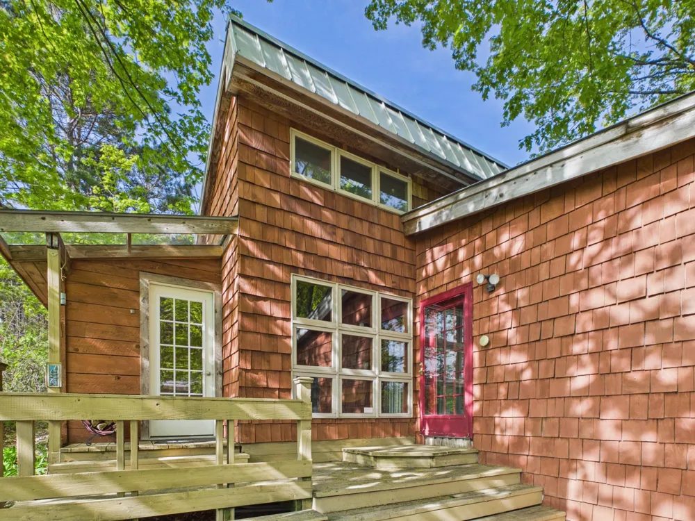 10953 E Pobuda Road Leelanau Township, MI 49682