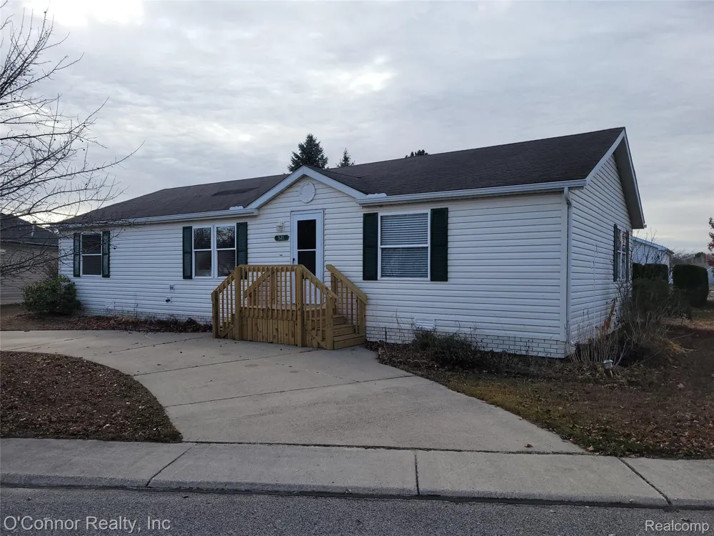 521 Bush Lake Lane Kimball Township, MI 48074