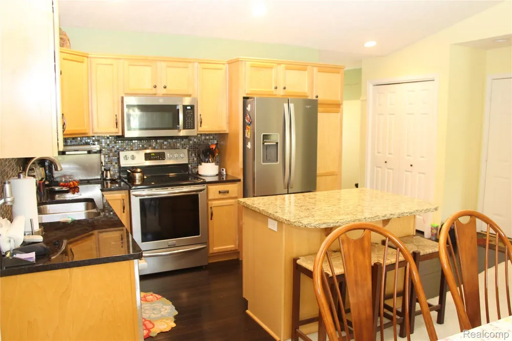 265 Interlaken Court Zeeland Charter Township, MI 49464