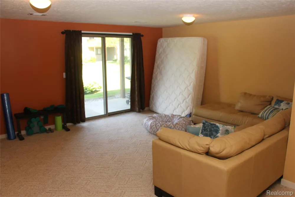 265 Interlaken Court Zeeland Charter Township, MI 49464