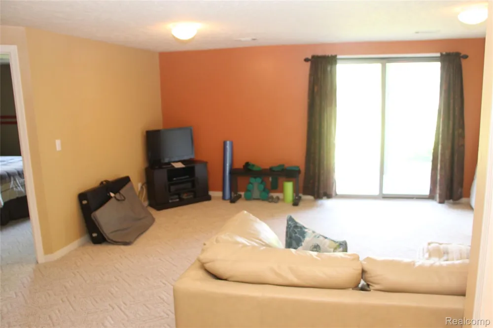 265 Interlaken Court Zeeland Charter Township, MI 49464