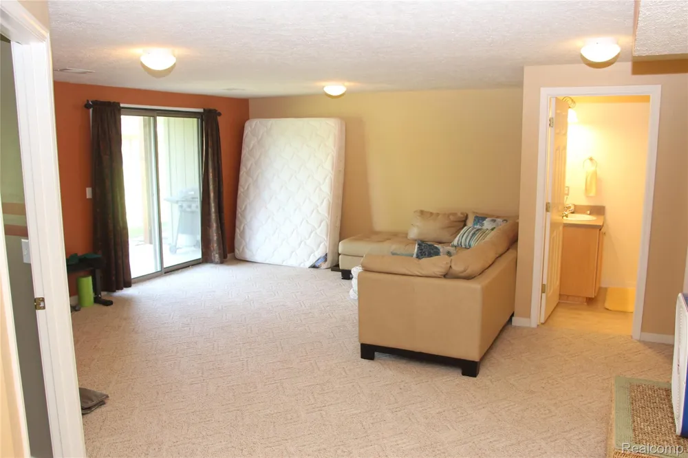 265 Interlaken Court Zeeland Charter Township, MI 49464