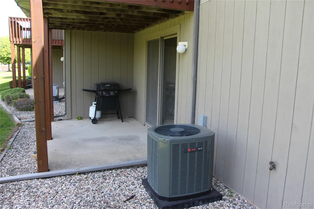 265 Interlaken Court Zeeland Charter Township, MI 49464