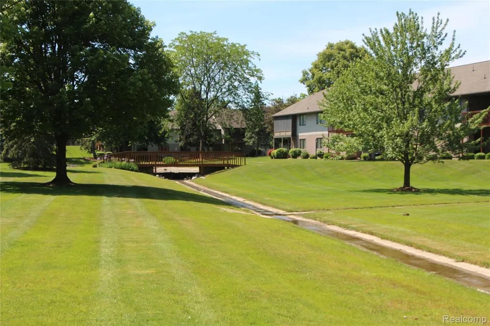 265 Interlaken Court Zeeland Charter Township, MI 49464