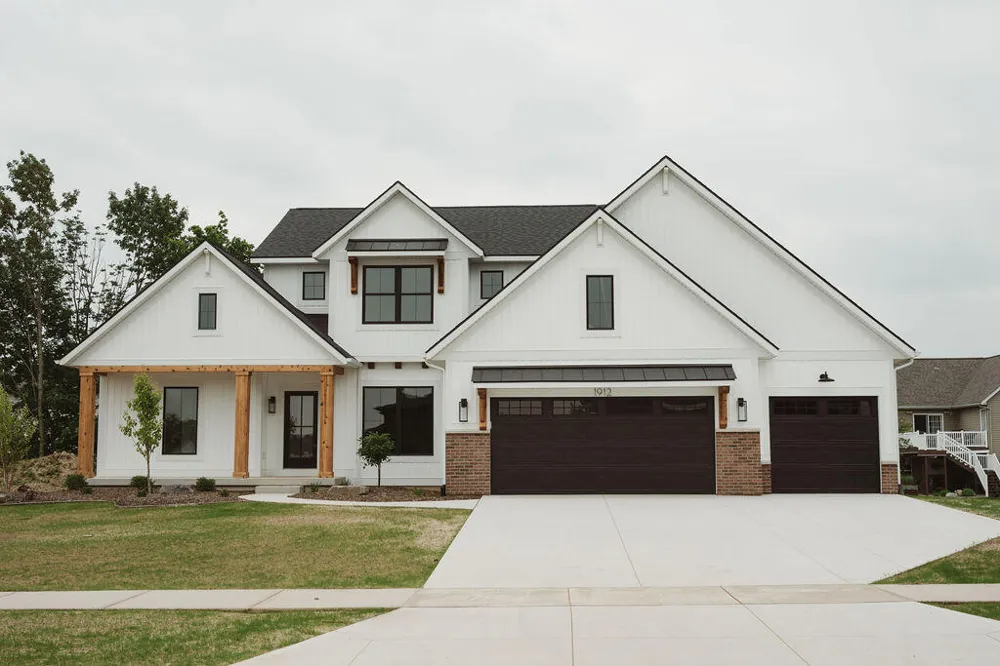 1912 Creekside Drive SW Byron Township, MI 49315