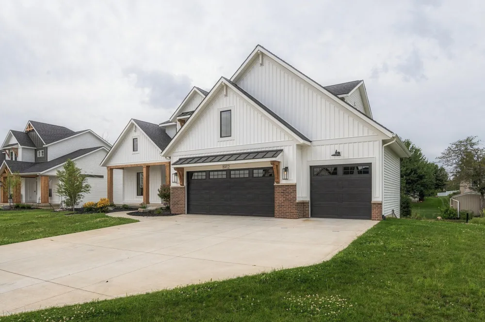 1912 Creekside Drive SW Byron Township, MI 49315