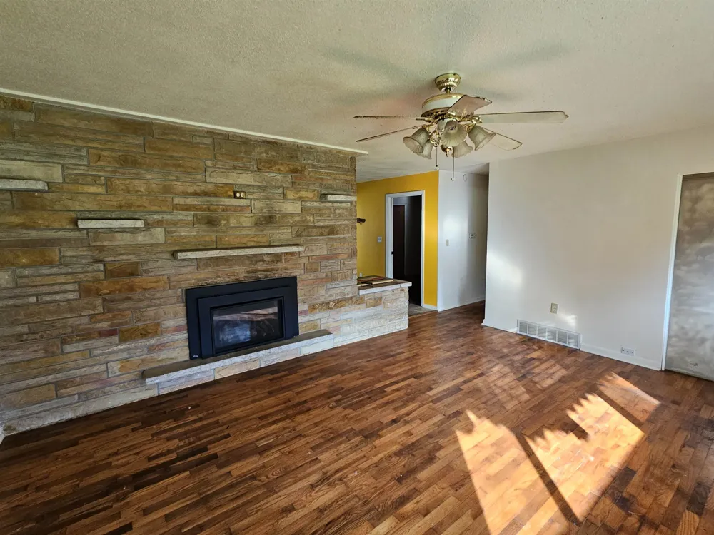 8525 Dixie Highway Birch Run Township, MI 48415