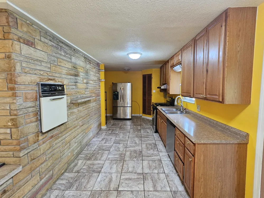 8525 Dixie Highway Birch Run Township, MI 48415