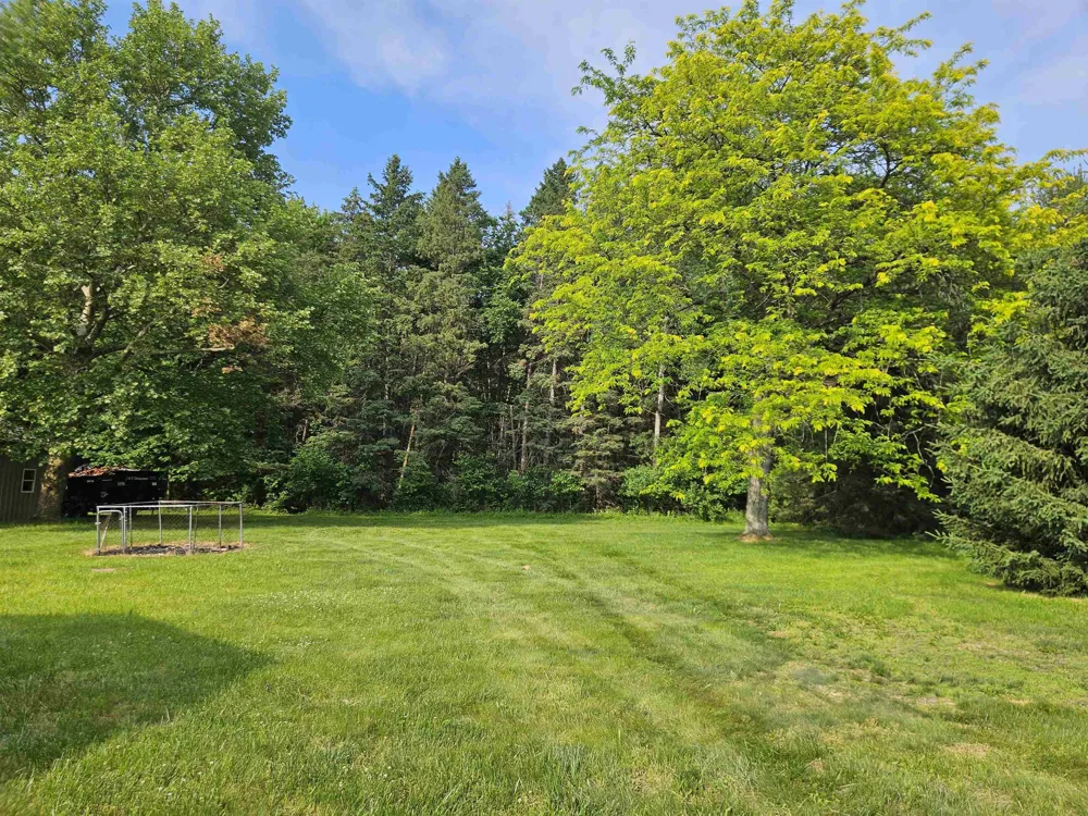 8525 Dixie Highway Birch Run Township, MI 48415