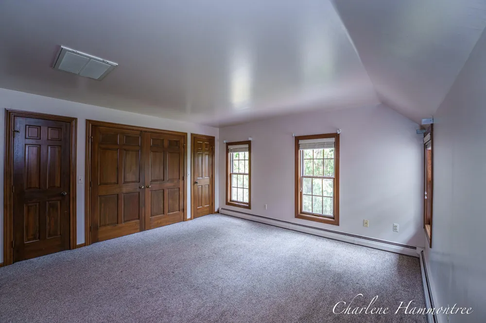 9111 Summit Avenue NE Algoma Township, MI 49341