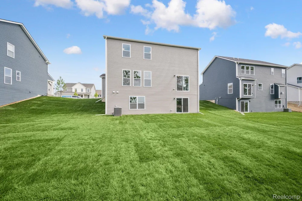 27137 Silo Drive Saline City, MI 48176