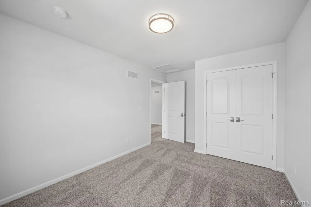 27137 Silo Drive Saline City, MI 48176