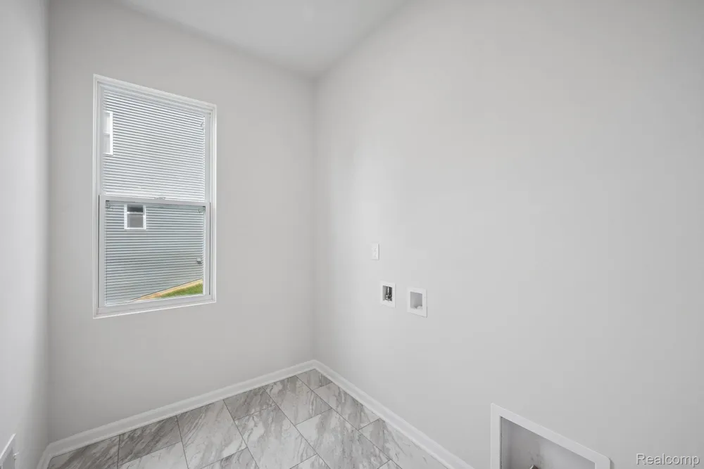 27137 Silo Drive Saline City, MI 48176