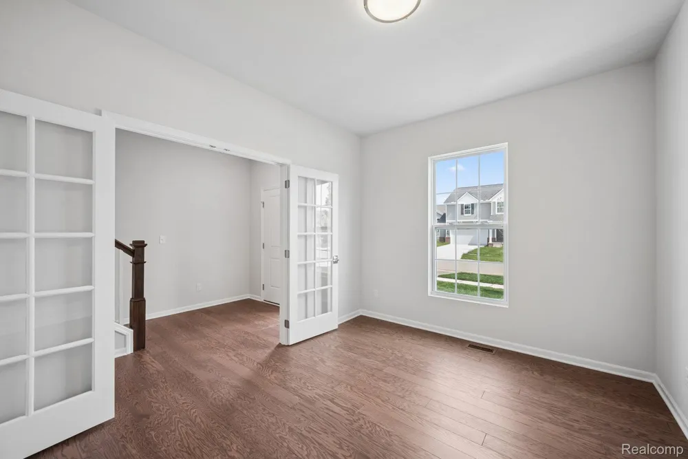 27137 Silo Drive Saline City, MI 48176
