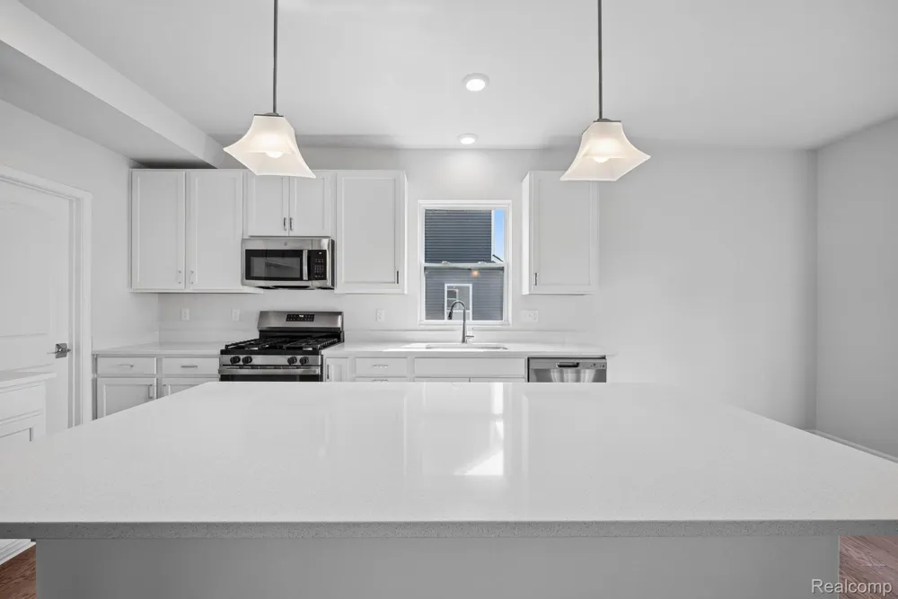 27137 Silo Drive Saline City, MI 48176