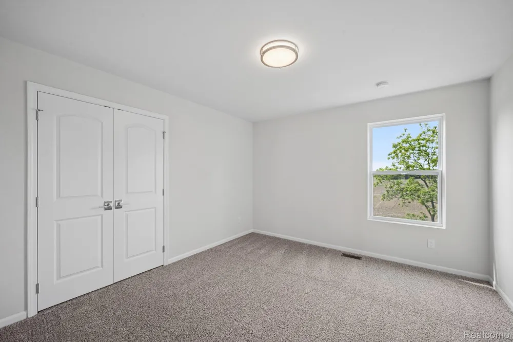 27137 Silo Drive Saline City, MI 48176
