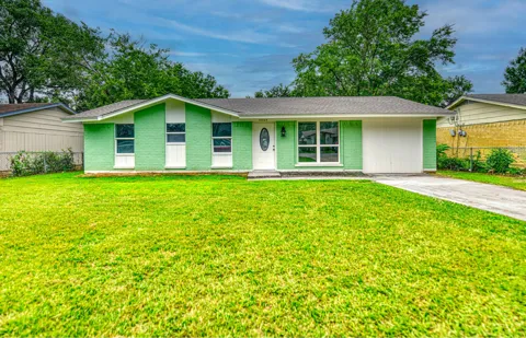 10020 Homeplace Drive
