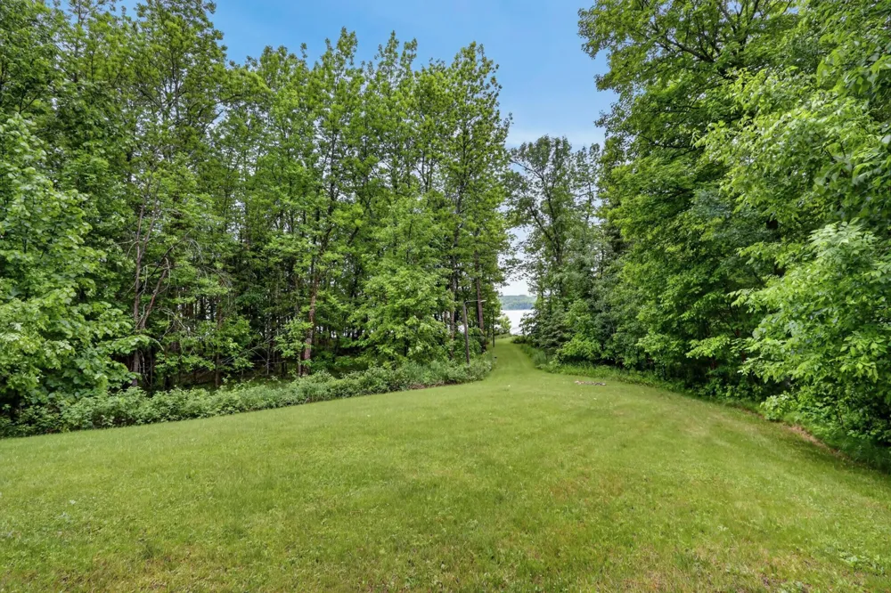 46635 Terry Road Talmoon, MN 56637