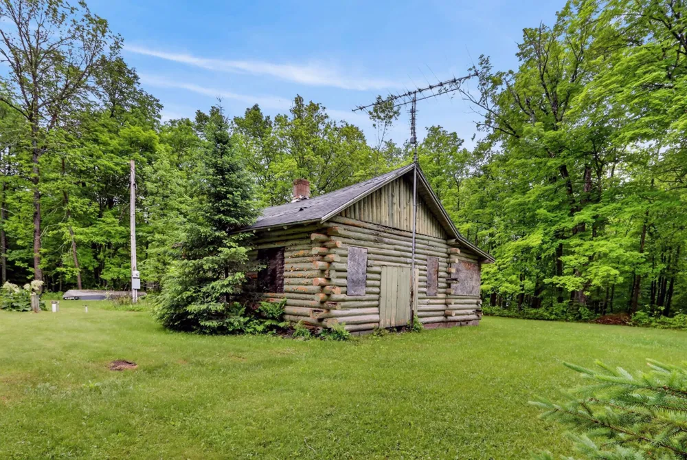 46635 Terry Road Talmoon, MN 56637