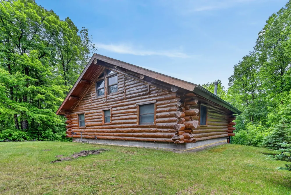 46635 Terry Road Talmoon, MN 56637