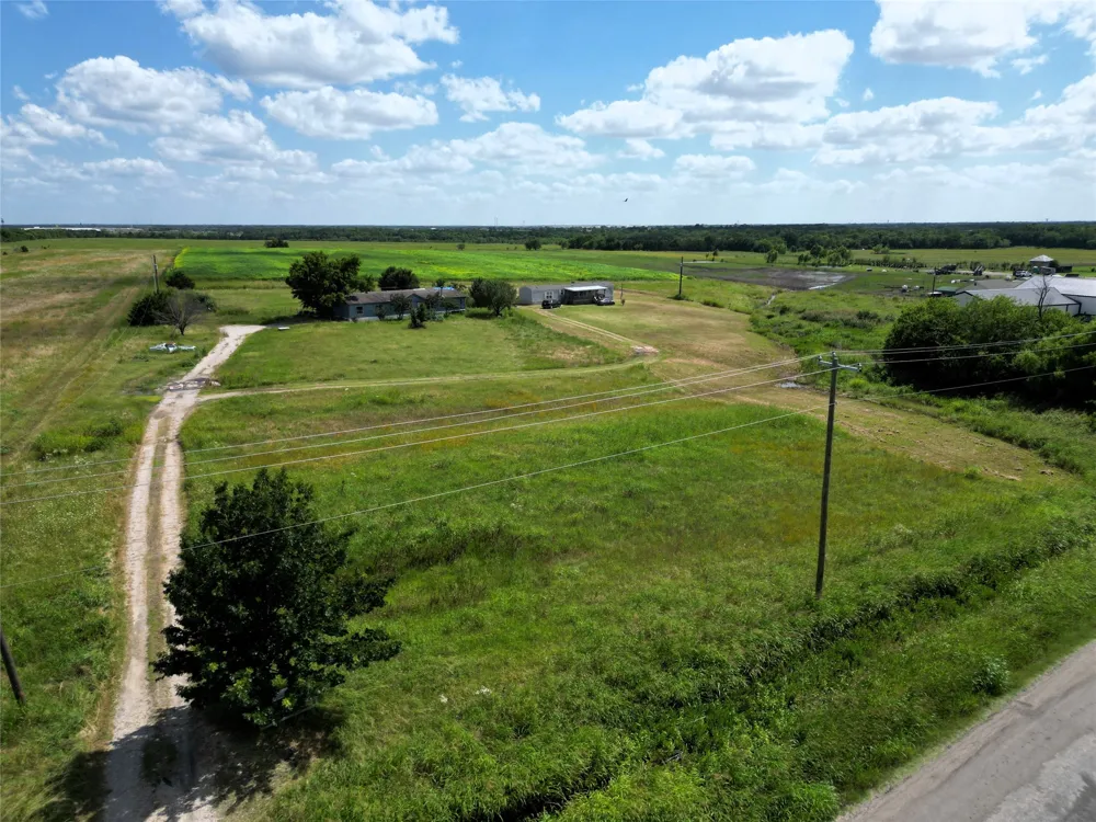 2852 CR 2134 Caddo Mills, TX 75135