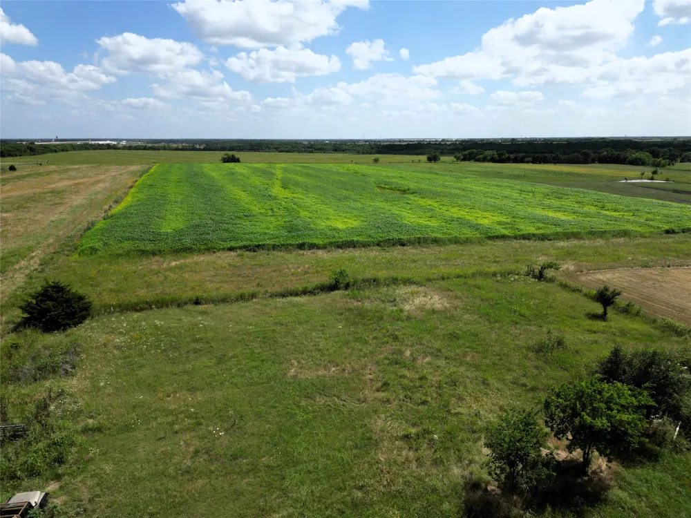 2852 CR 2134 Caddo Mills, TX 75135