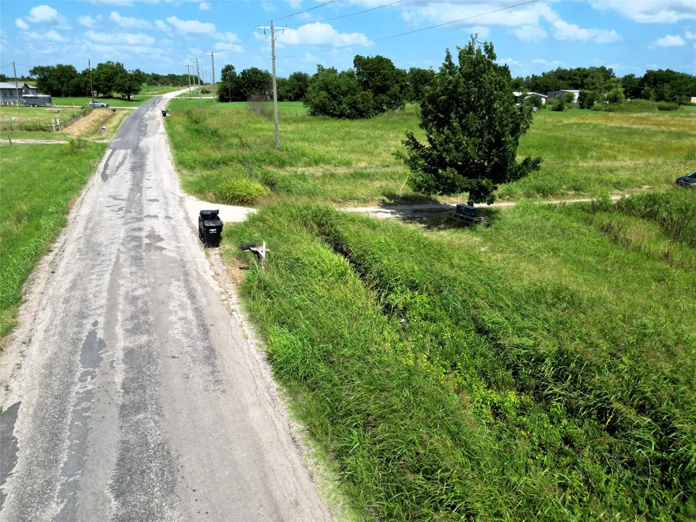 2852 CR 2134 Caddo Mills, TX 75135